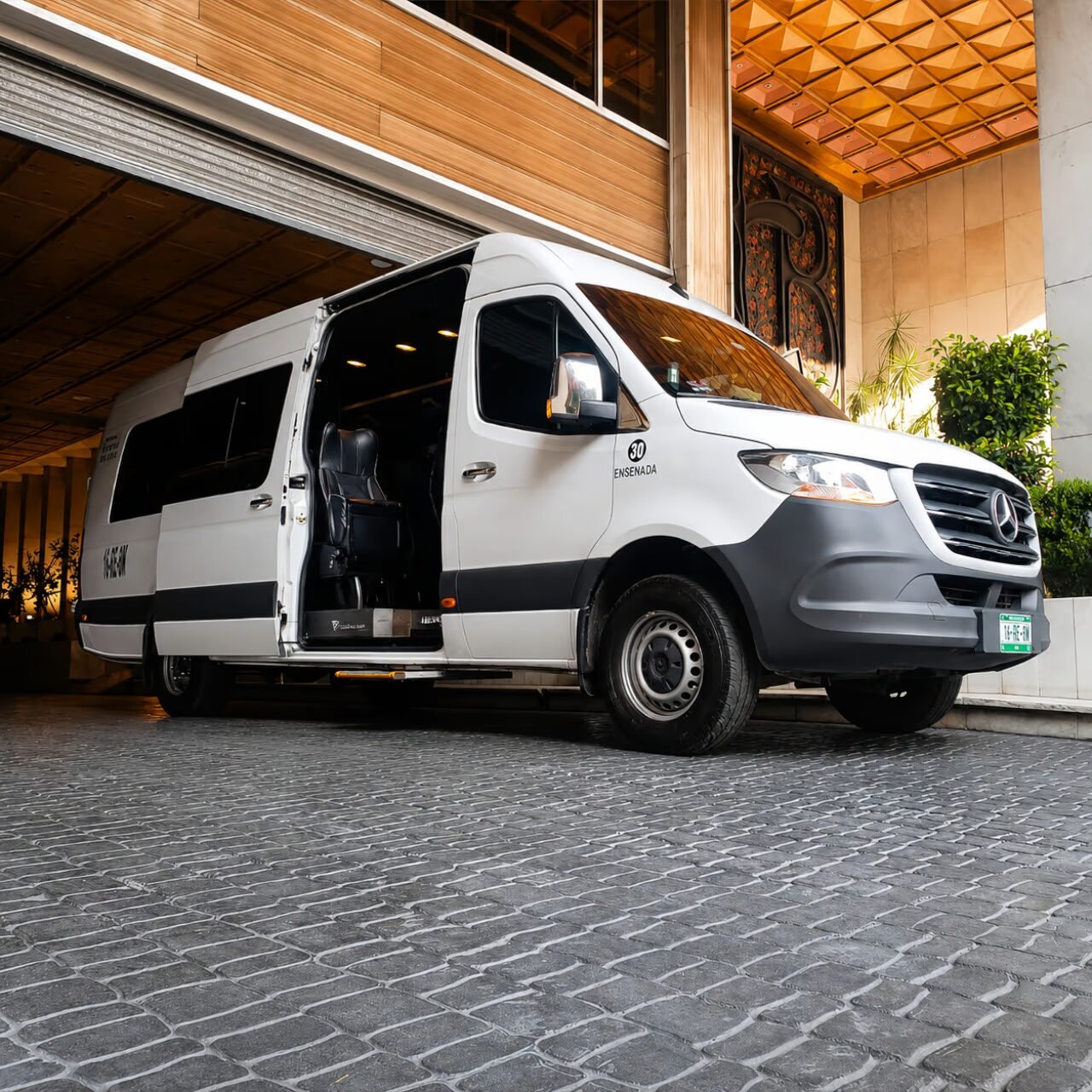 camionetas en renta para 20 personas Acolman